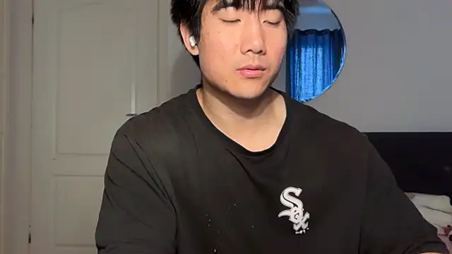 jungcock3210 live sex cam