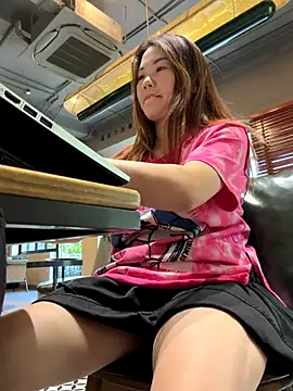 Emily_9xx live sex cam