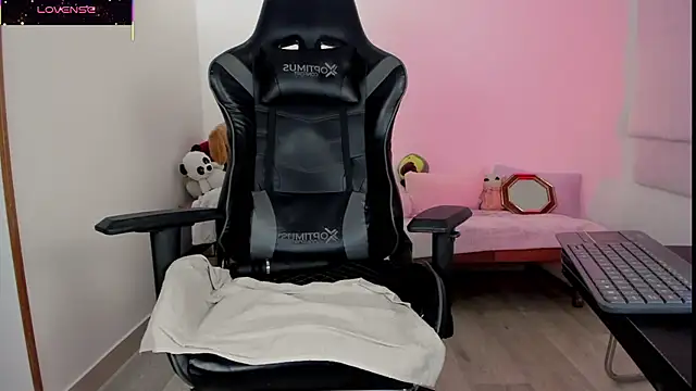 Biancastrongg live sex cam