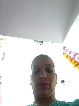 Hotty-Nidhi live sex cam