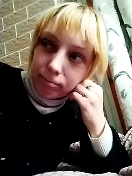 Ponka2011 live sex cam