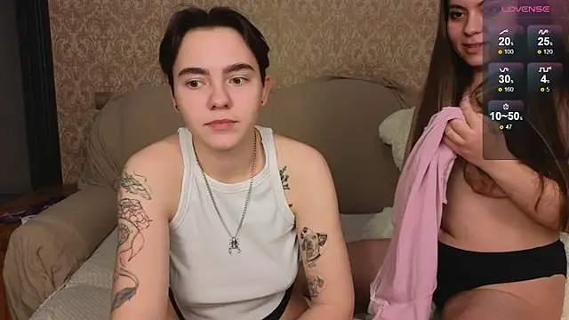 twobabesweet live sex cam