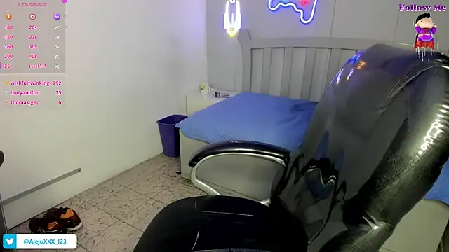 loistwink_ live sex cam