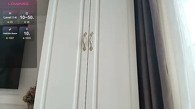 minamoons live sex cam