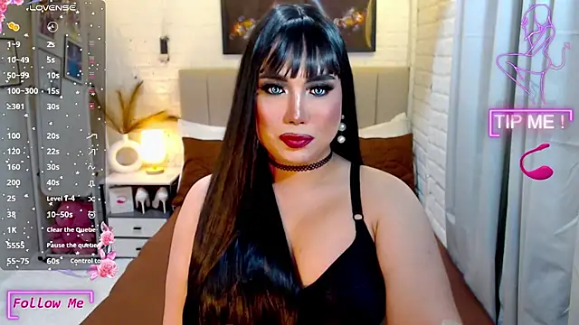 SUPERHORNY101 live sex cam