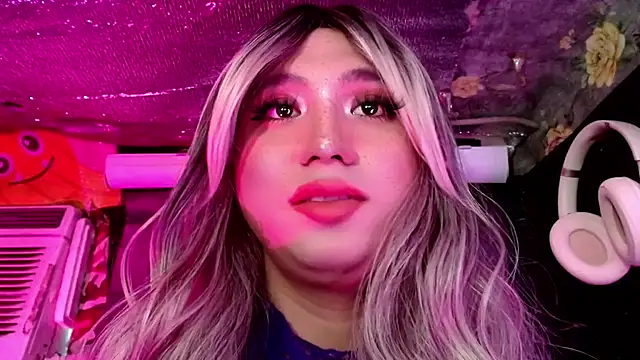 HoresCOCKLUCY live sex cam