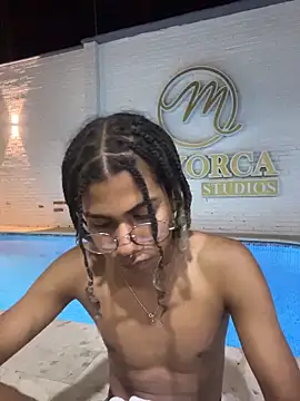 Maxim-Walker live sex cam