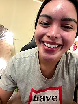 TS-SimplyTheBest live sex cam