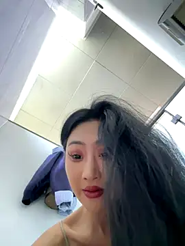 so-linger live sex cam