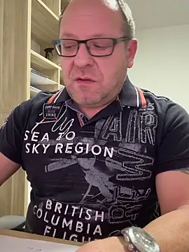 coupleLatinaLovers live sex cam