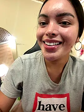 TS-SimplyTheBest live sex cam