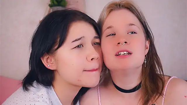 EviaVanveen live sex cam