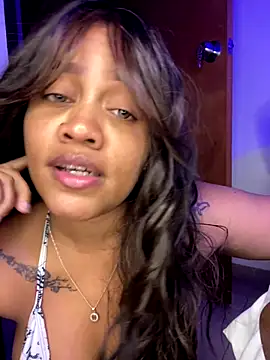 riri_brunnete live sex cam