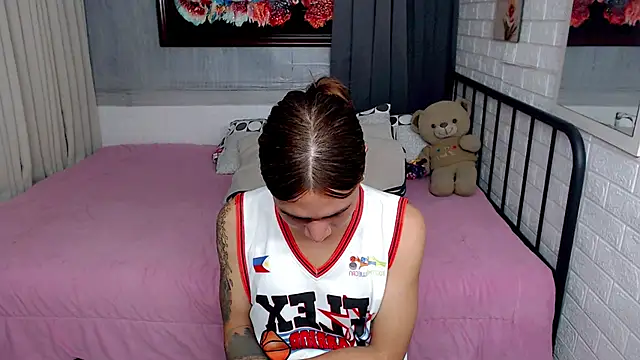 FinestCHLOExxx live sex cam