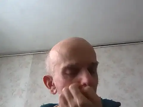 mariusica1@xh live sex cam