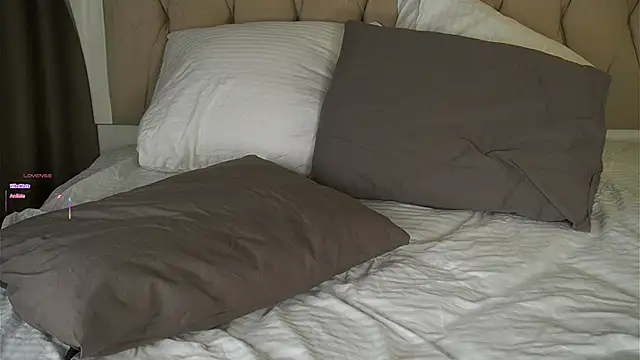 LillianLester live sex cam