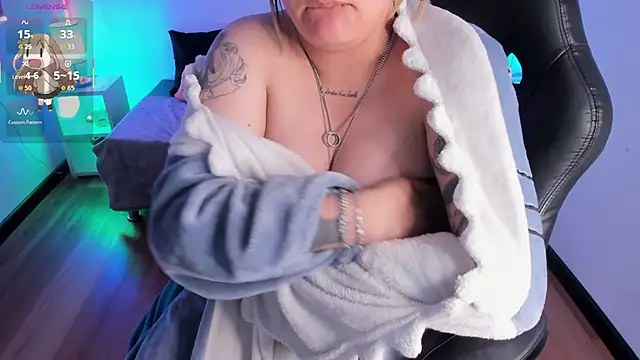 lucky-leah live sex cam