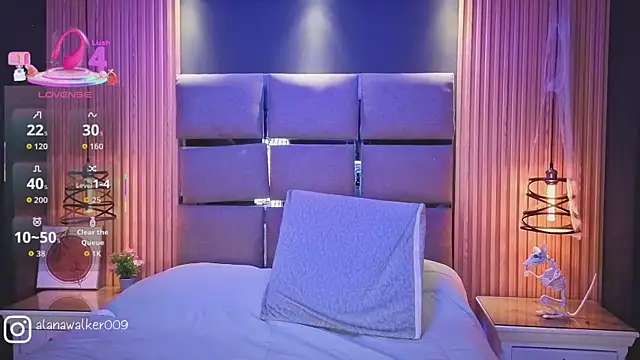 AlanaWalker9 live sex cam