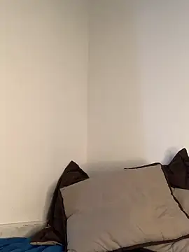 CaroBeach live sex cam