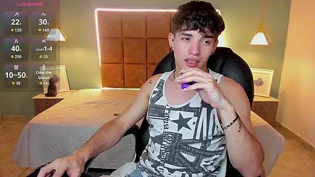 AlejooTwink live sex cam