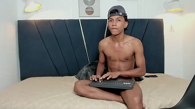 ryder_cum23 live sex cam