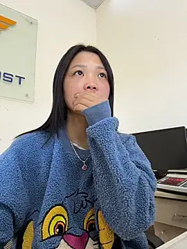 Thaocutee live sex cam