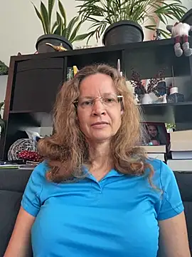 AnnikaRose live sex cam