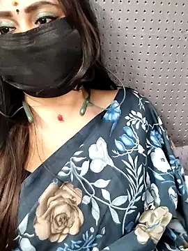 Cutie_nila26 live sex cam