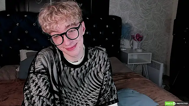 TrevorBenson live sex cam