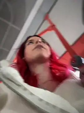 RiriRoseey live sex cam