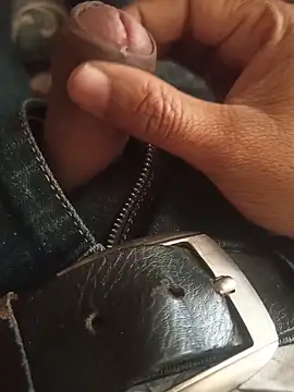 Gujjuuboys live sex cam