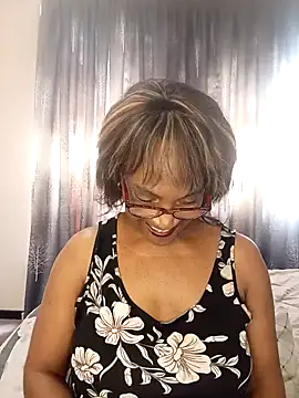 Hotgrannyx live sex cam