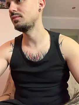 AssHunter4k live sex cam