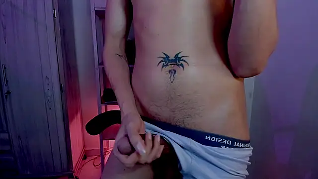 tylernova live sex cam