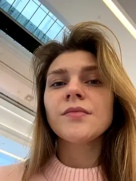 ValenciaShock live sex cam