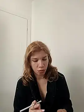 EvyLure live sex cam