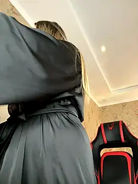 SexyFray_85D live sex cam