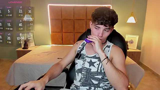 AlejooTwink live sex cam