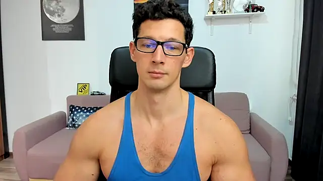 BrutusK08 live sex cam