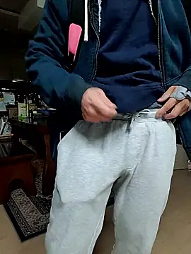 Woonee1680 live sex cam