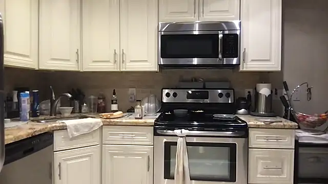 BigGuyMuscle live sex cam