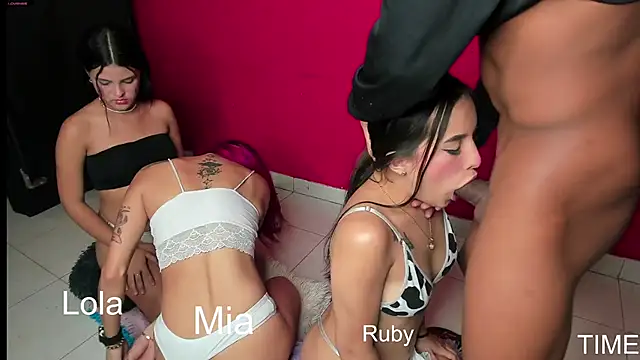 sexy_latinas_69 live sex cam