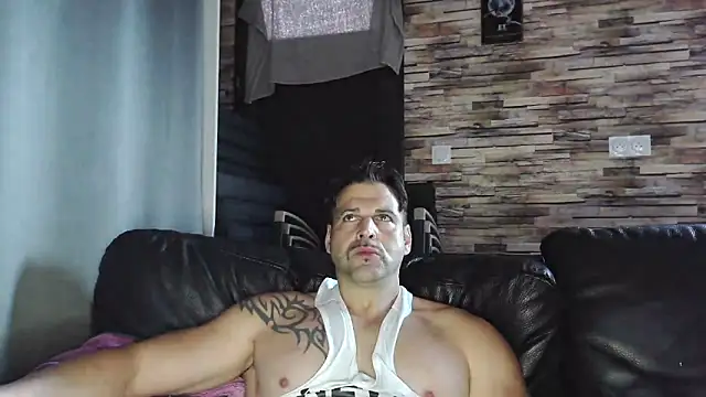 XxBigboybandxX live sex cam