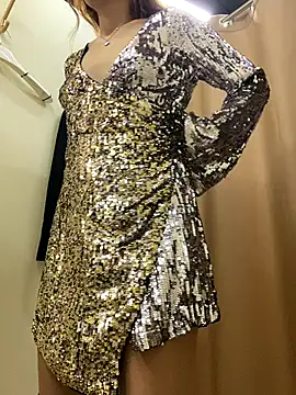 QuitieLia live sex cam