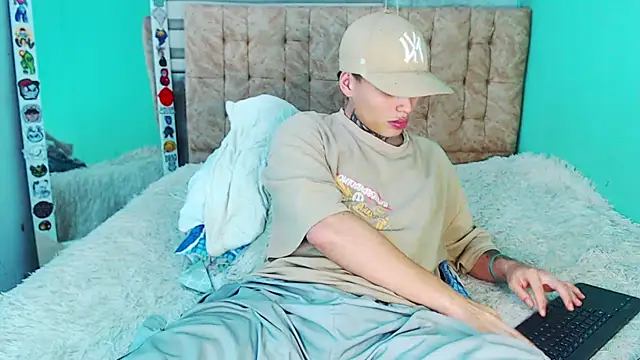 _justinmoon2 live sex cam