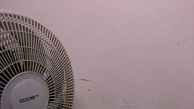 Jose_Smoke live sex cam