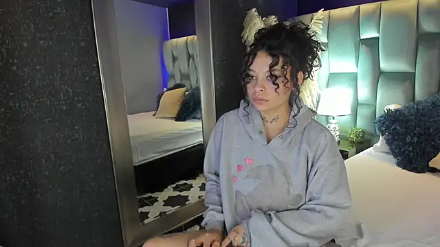 KatherineGomez live sex cam