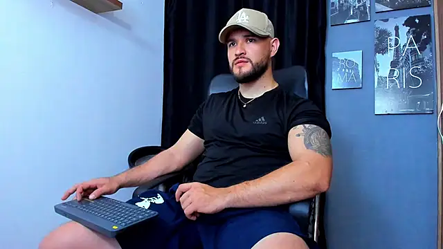 AndrewDiaz live sex cam