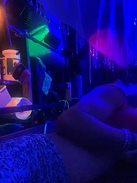 gurlnips live sex cam