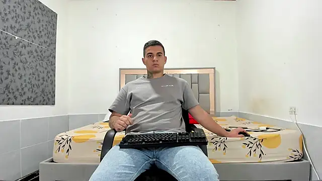 simookeler live sex cam